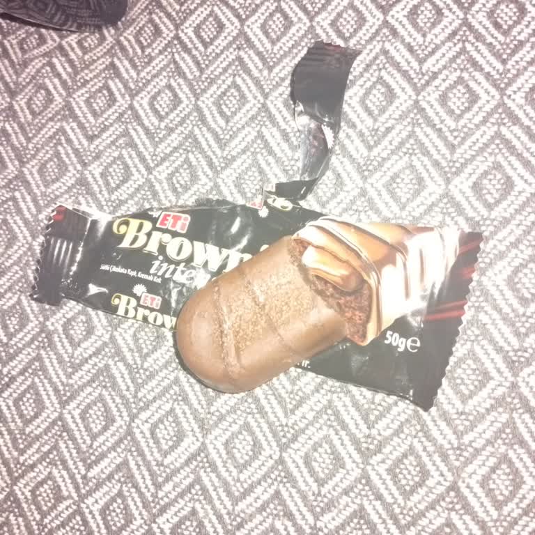 Aldığım Eti Browni Ürününde Bozukluk Ve Pütürlü Yapı Sorunu Yaşadım