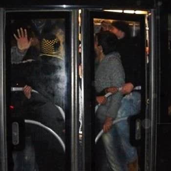 Engelli Yolcular İçin Metrobüslerde Sürekli Yoğunluk Ve Boş Araç Eksikliği