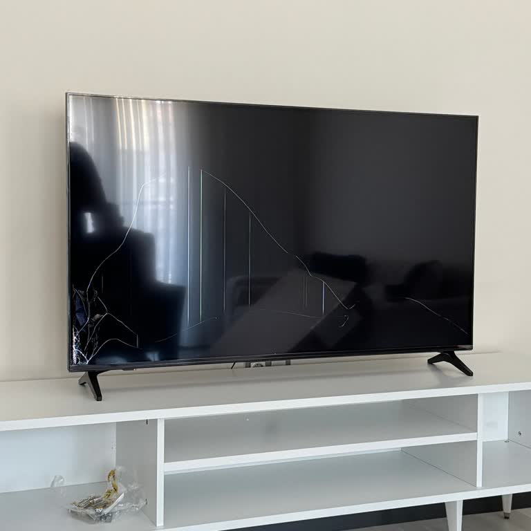Kırık Televizyonumun İadesi Reddedildi Satıcı Ve Servis Sorumluluk Almıyor