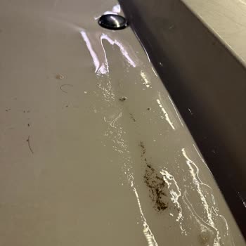 Shell İstasyonunda Hijyen Sorunu Ve Bakımsız Tuvaletler