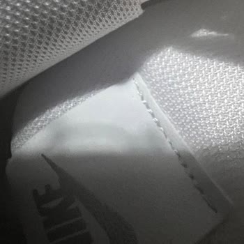 Kusurlu Ve Yanlış Gönderilen Ayakkabılar İçin Ekstra Ücret Talebi Ve Müşteri Hizmetlerine Ulaşılamaması