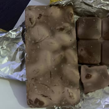 Opet Son Kullanma Tarihi Geçmemiş Çikolatanın Bozuk Çıkması Hayal Kırıklığı Yarattı
