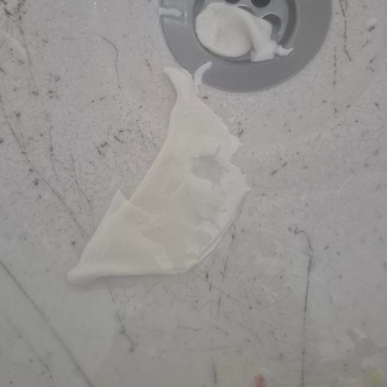 Son Kullanma Tarihi Geçmemiş Sütler Bozuk Çıktı!