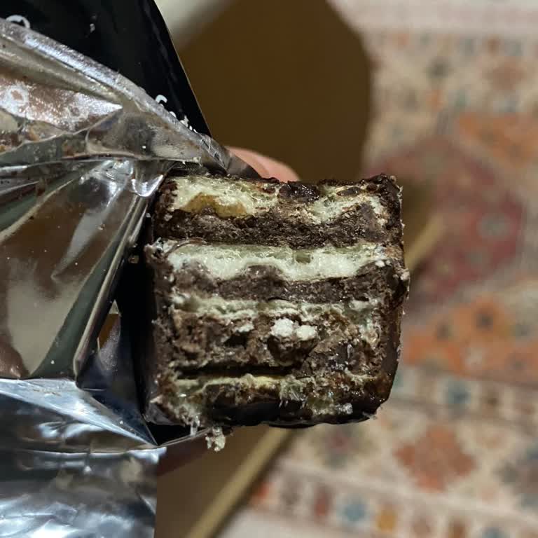 Son Kullanma Tarihi Geçmemiş Çikolatada Yoğun Küf Tadı Ve Bozuk Ürün Endişesi