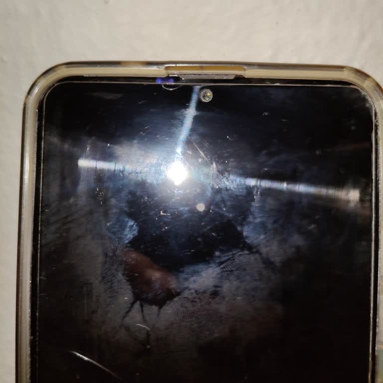 Reeder Garanti Süresinde Defalarca Arızalanan Telefon Ve Haksız Ücret Talebi