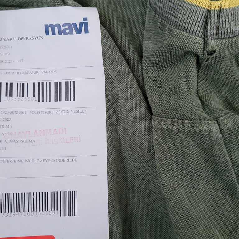 800 Liralık Mavi Tişört Birkaç Kez Giyince Yırtıldı Firma Kusuru Kabul Etmedi