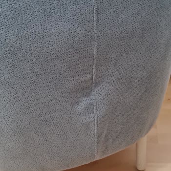 Teslimat Gecikmesi Ve Kusurlu Koltuk Takımı İçin Çözüm Sunulmuyor