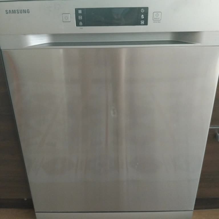 Samsung Bulaşık Makinesi Yıkama Kalitesizliği Ve Paslanma Sorunu Çözülmüyor