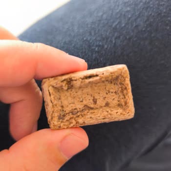 Ülker Aldığım Çikolatada Şekil Ve Renk Bozukluğu Var