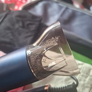 Saç Kurutma Makinesi Başlığı Eridi, Performansı Yetersiz