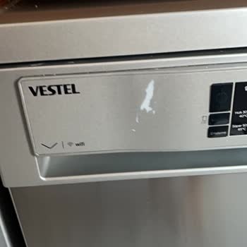 Garanti Kapsamındaki Bulaşık Makinesinde Renk Atması Ve Yetersiz Servis Desteği