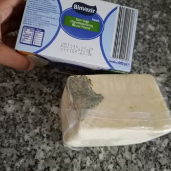 Aldığım Peynir Küflü Çıktı, Sağlığımız Tehlikeye Girdi