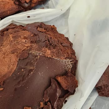 Getirden Gelen Çikolata Hasarlı Teslim Edildi Mağduriyet Yaşadım