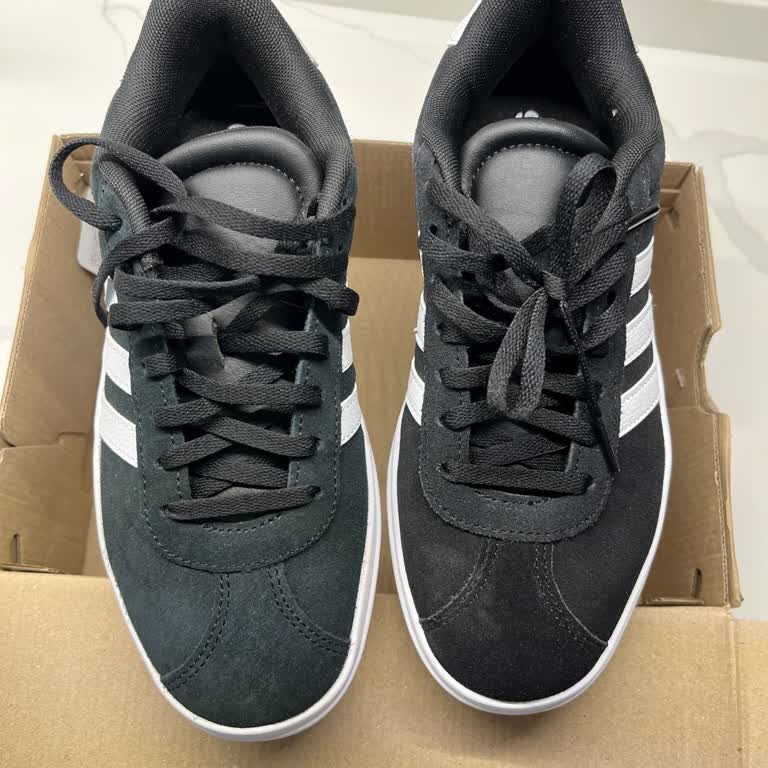 Deichmann Yeni Alınan Ayakkabıda Solma Ve İlgisiz Mağaza Personeli Hayal Kırıklığı