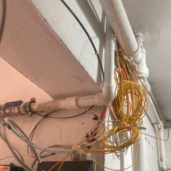 İnternet Altyapı Kurulumu Sonrası Binamızda Onarılmayan Hasarlar
