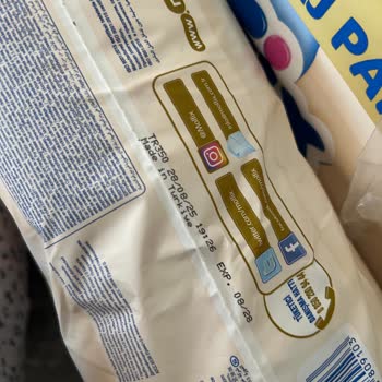 Molfix Bebek Bezinden Çıkan Tanecikler Bebeğimin Sağlığını Tehdit Ediyor