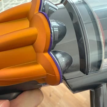 Dyson Süpürgemde Tekrarlayan Sorunlar Ve Yetersiz Servis Deneyimi