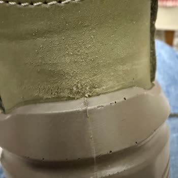 YDS Boots Teslim Edilen Botta Yırtık ve Delik Olduğunu Fark Ettim