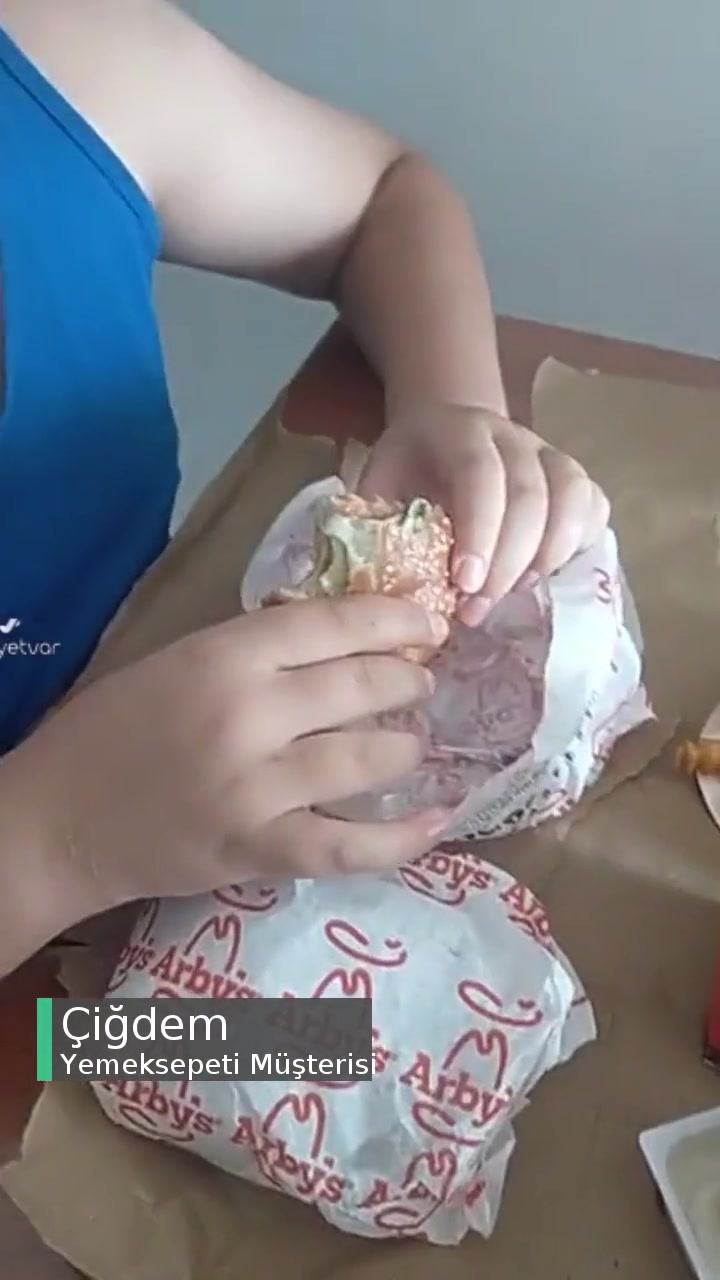 Yemeksepeti Geç Gelen Soğuk Hamburger videonun kapak resmi