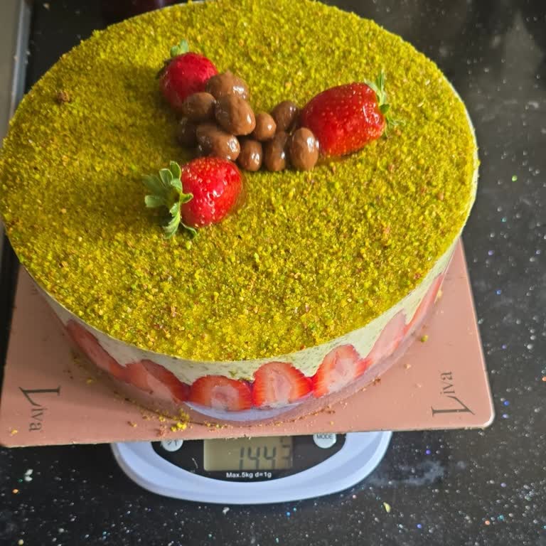 Sipariş Edilen Pastanın Eksik Gramajda Teslim Edilmesi Ve Yetersiz Bilgilendirme