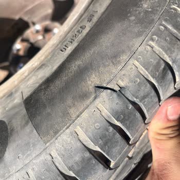 İlk Kullanımda Lastik Yanaktan Yarıldı, Garanti Desteği Sağlanmadı