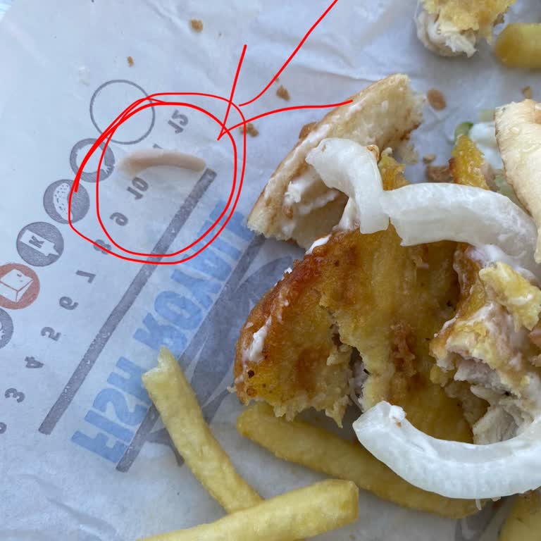 Burgerde Kemik Parçası Ve Sipariş Takip Sorunu Nedeniyle İade Talebi