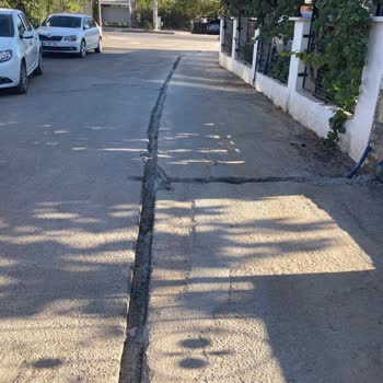 Altyapı Çalışması Sonrası Bozuk Yol Ve Toz Sorunu Giderilmiyor