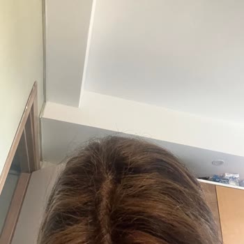 Beklentilerin Çok Altında Saç Boyama Ve Kesim Hizmeti