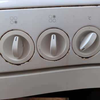 Fırın Düğmelerindeki Yazıların Silinmesi Kullanımda Zorluk Yaşatıyor