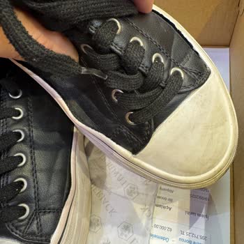 Kısa Sürede Açılan Ayakkabı İçin Ücret İadesi Talebi