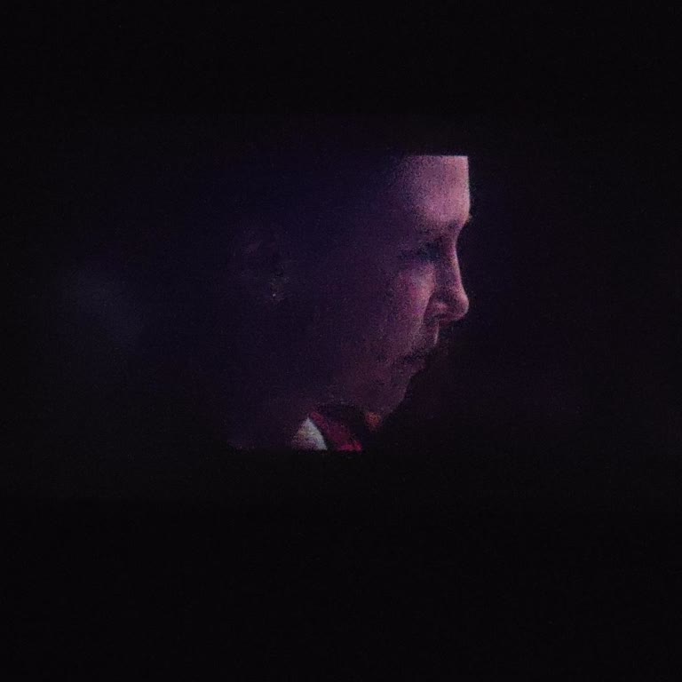 Sinema Salonunda Düşük Parlaklık İzleme Keyfini Mahvetti