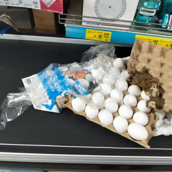 Son Kullanma Tarihi Geçmiş Ve Küflü Yumurta Satışı
