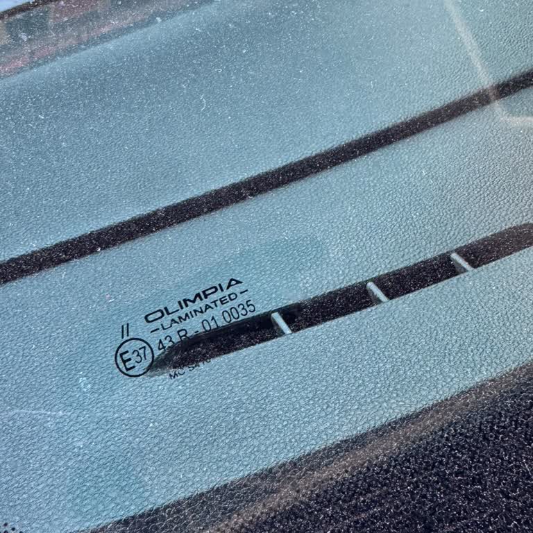 Garanti Kapsamında Orijinal Cam Yerine Yan Sanayi Cam Takılması Ve Kayıt Eksikliği