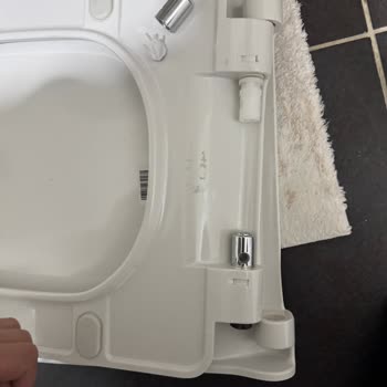 Seramiksan Luna Klozet Kapağı Menteşesi Kısa Sürede Kırıldı, Destek Alamıyorum