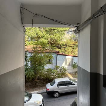 İzinsiz Çekilen Kablo Nedeniyle Bina Cephesinde Oluşan Zararın Giderilmesini İstiyorum