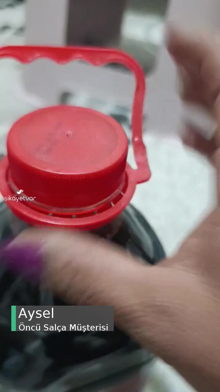 Öncü Salça Nar Ekşisi İçinde Tuhaf Bişi Var Ve Üzeri Küflenmiş Gibi! videonun kapak resmi