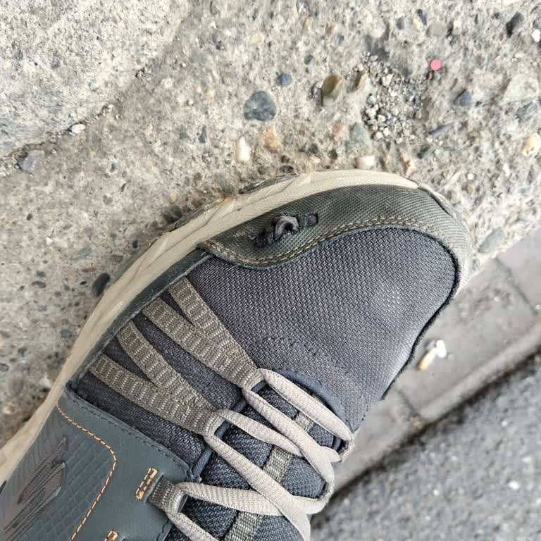 Skechers Ayakkabıda 5 Ayda Yırtılma Ve Garanti Mağduriyeti