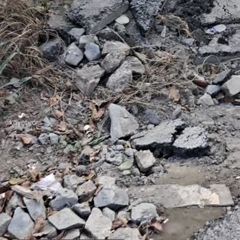 İstanbul Büyükşehir Belediyesi Ayazağa'da Yol Çalışması Sonrası Çöp