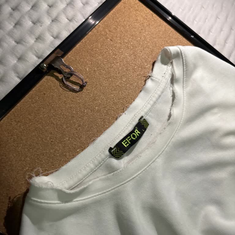 Yaka Kısmında Oluşan Deformasyon İçin Ürün Değişimi Talebi