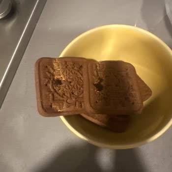 Yanık Ve Patlak Bisküvi Sağlık Endişesi Yarattı