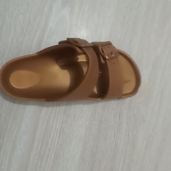 LCW Yeni Alınan Terlik Kısa Sürede Yırtıldı, Değişim Veya İade Talebi