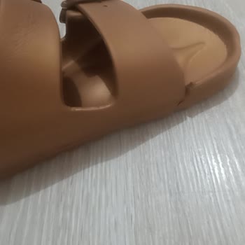 LCW Yeni Alınan Terlik Kısa Sürede Yırtıldı, Değişim Veya İade Talebi