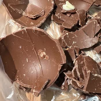 Ozmo Yumurta Çikolatadan Kurt Çıkması Nedeniyle Sağlık Endişesi