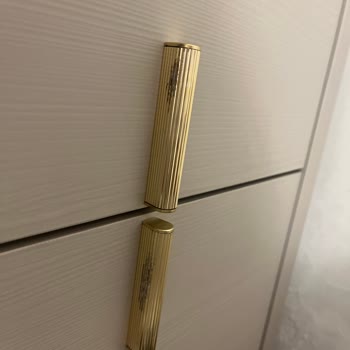 Gala Mobilyadan Alınan Düğün Setinde Çökme Ve Tüylenme Sorunları Bitmiyor