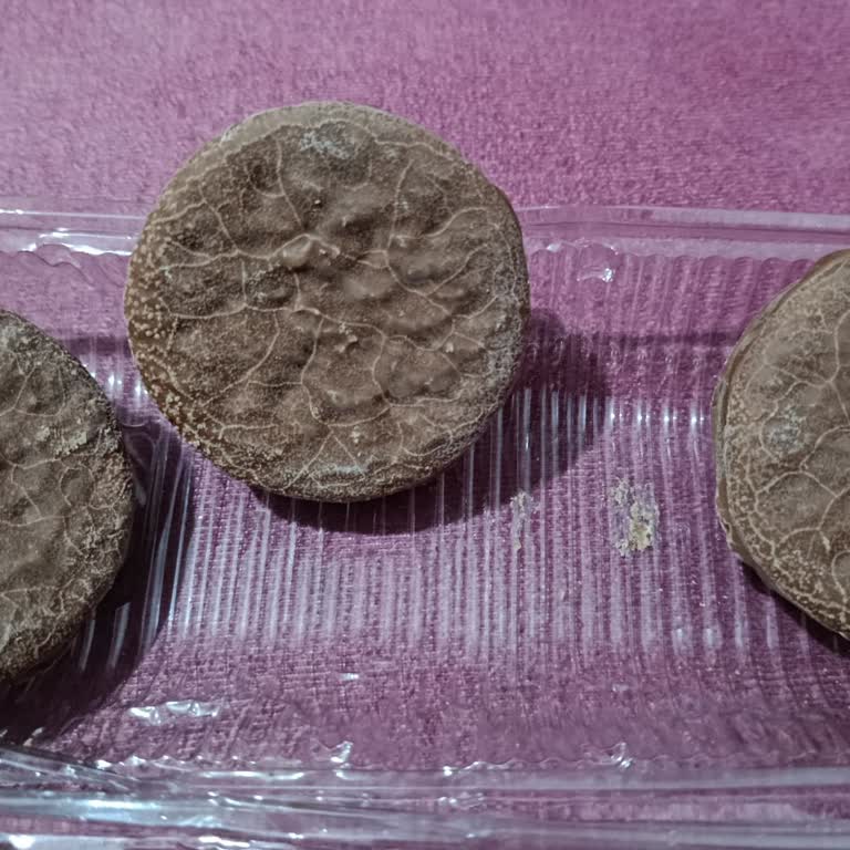 Aldığım Ülker Halley'de Tekrarlayan Beyazlaşma Ve Kabarcık Sorunu