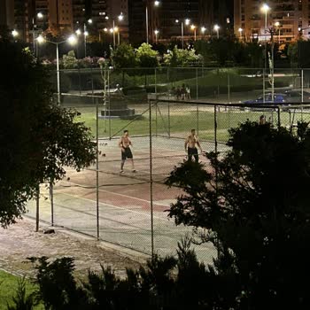 Gece Yarısı Park Sahalarında Gürültü ve Küfür Sorunu İçin Çözüm Talebi