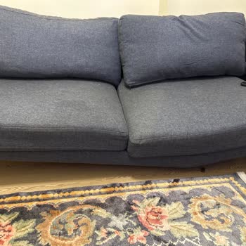 Vivense'den Alınan Pahalı Koltuk Kısa Sürede Kırıldı, Muhatap Bulunamıyor