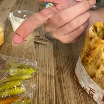 Yemekte Paslı Zımba Teli Buldum Sağlığım Tehlikeye Girdi