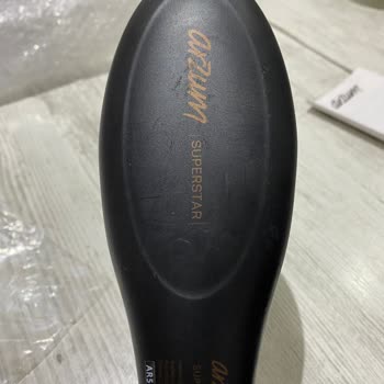 Kutusundan Çizik Ve Deforme Çıkan Saç Düzleştirici Hayal Kırıklığı