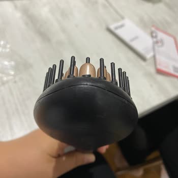 Kutusundan Çizik Ve Deforme Çıkan Saç Düzleştirici Hayal Kırıklığı